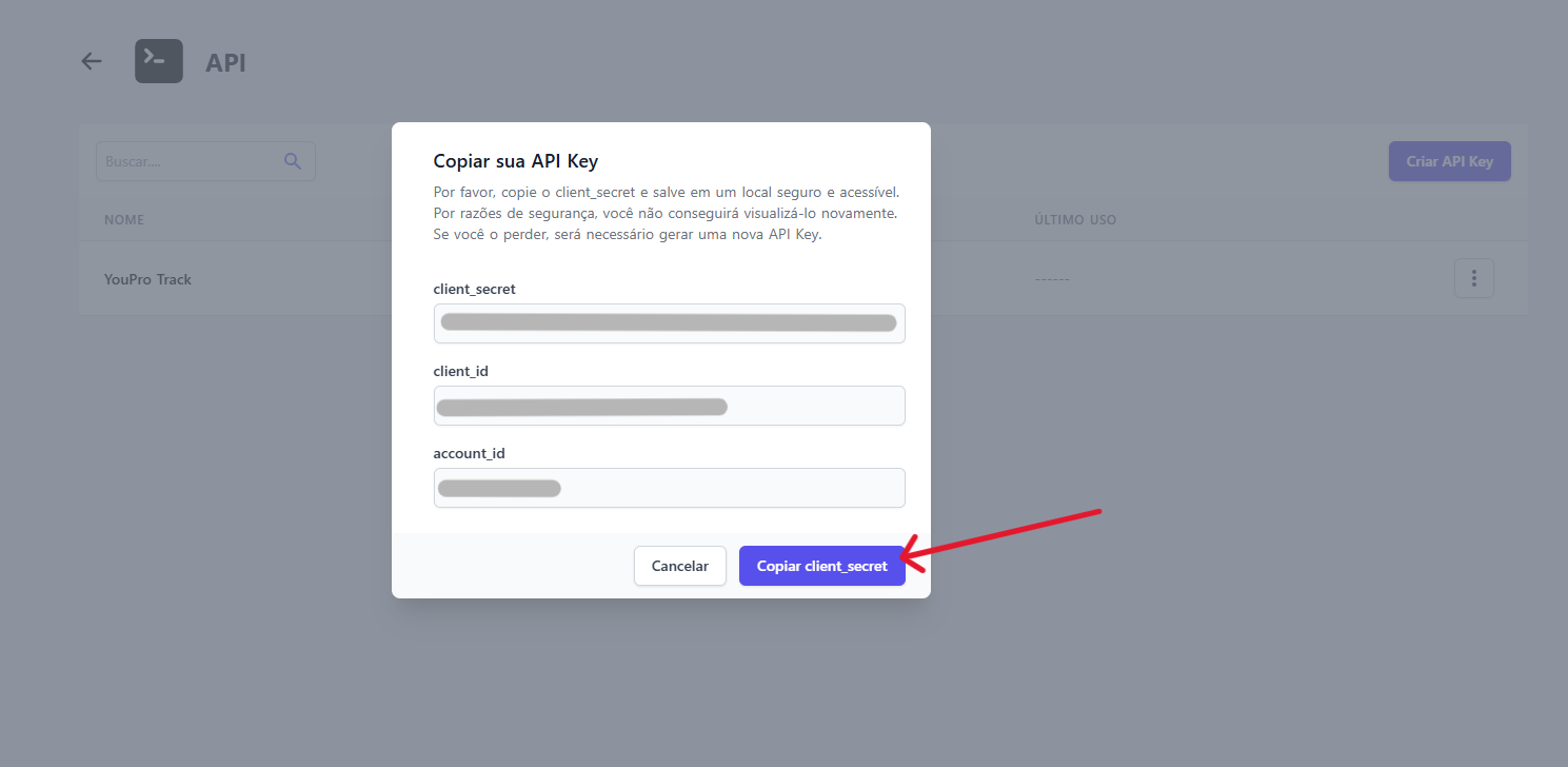 Modal da Kiwify com client_secret e botão Copiar client_secret destacado.